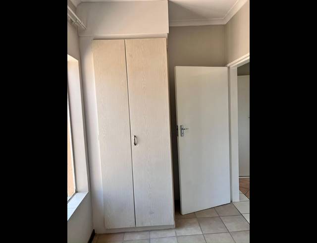 2 BEDROOM PROPERTY TO RENT IN MORELETAPARK